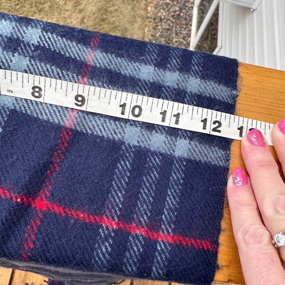 FLAWLESS🔥BURBERRY 💯% Lambswool Deep Blue Nova Check Scarf  LARGE/75”long! - Picture 8 of 9